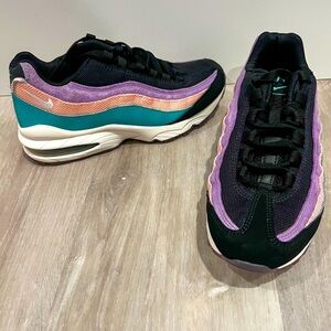 Nike Air Max 95 Have A Nike Day Kids Size 6.5Y